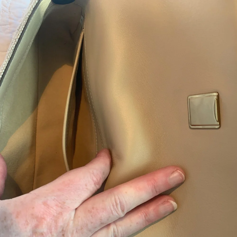 Tory Burch tortoise shell hand bag with strap in new condition - Picture 6 of 16